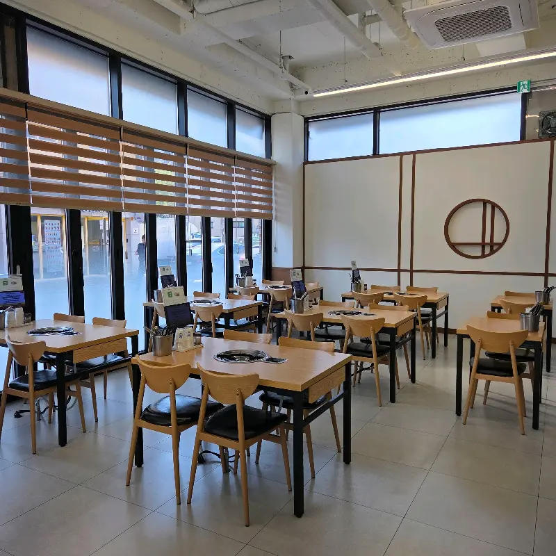 깔끔한 팔당원조칼제비 외관