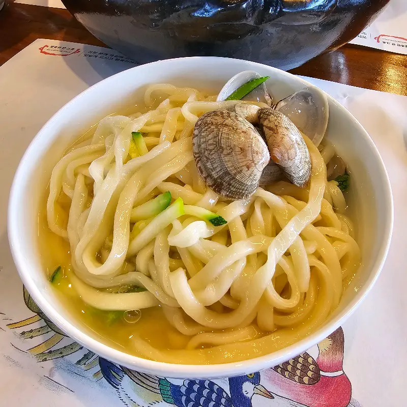 바지락칼국수 면발