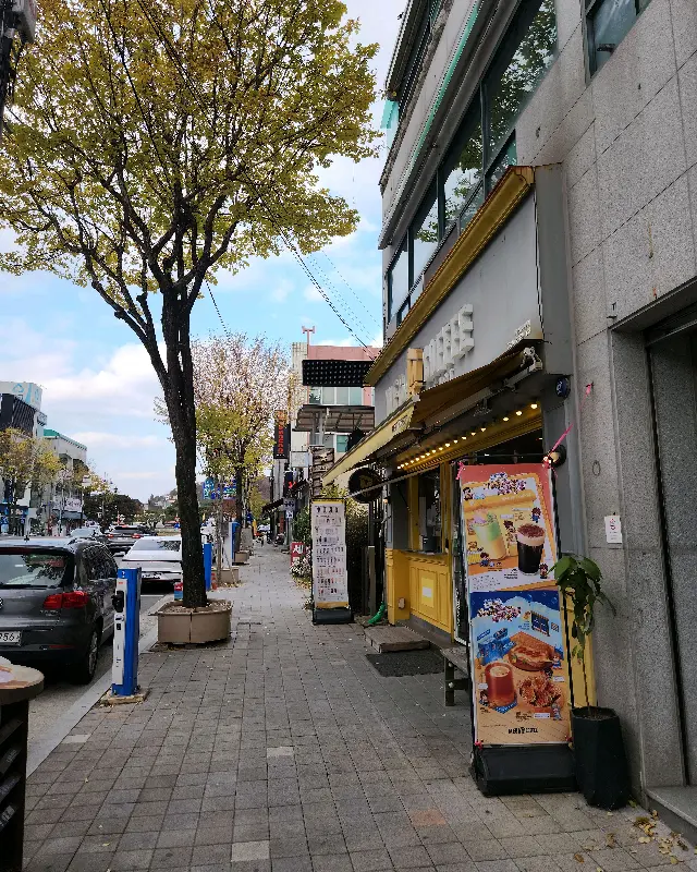 메가커피 부여터미널점 외관