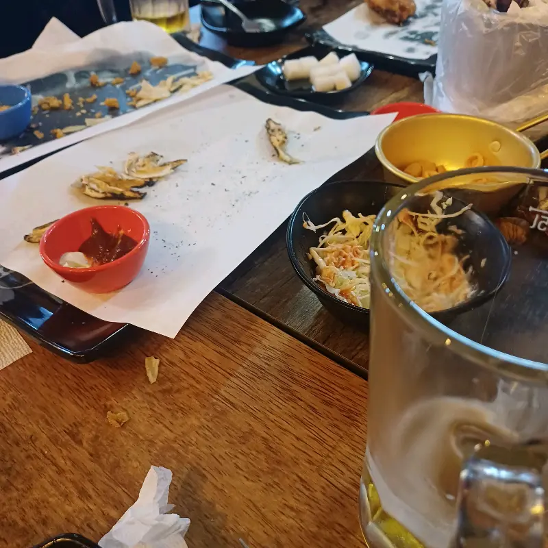 테이블 위의 흔적