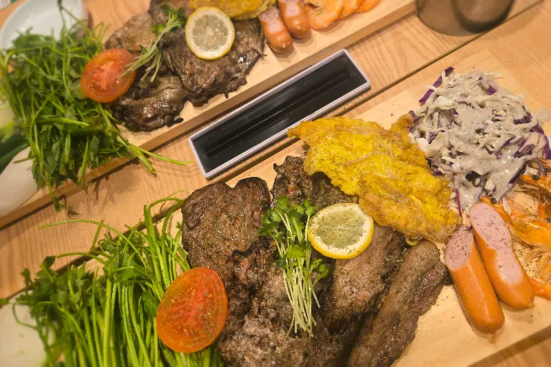 정갈하게 담긴 고기