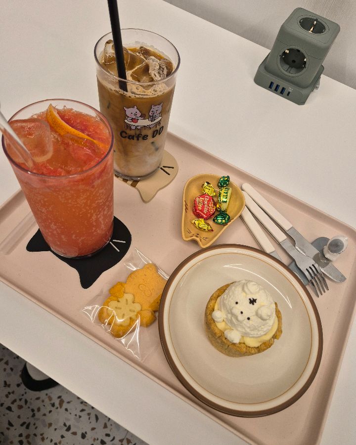 디디카페의 디저트