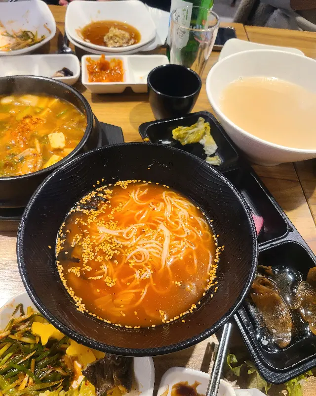 다양한 곁들임 메뉴