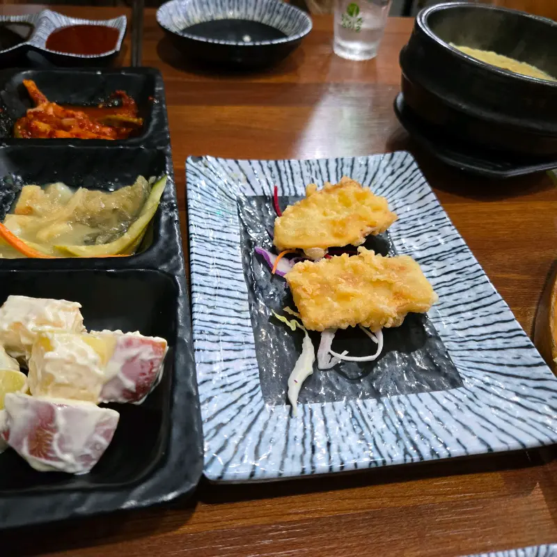 푸짐한 방어회 한 상