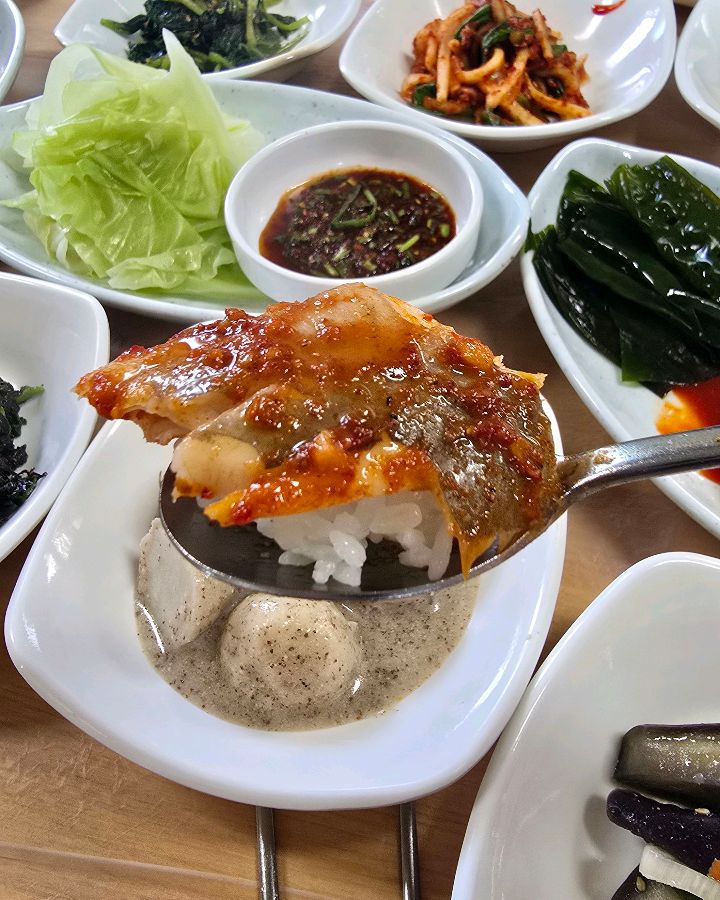 돌솥밥 누룽지로 마무리