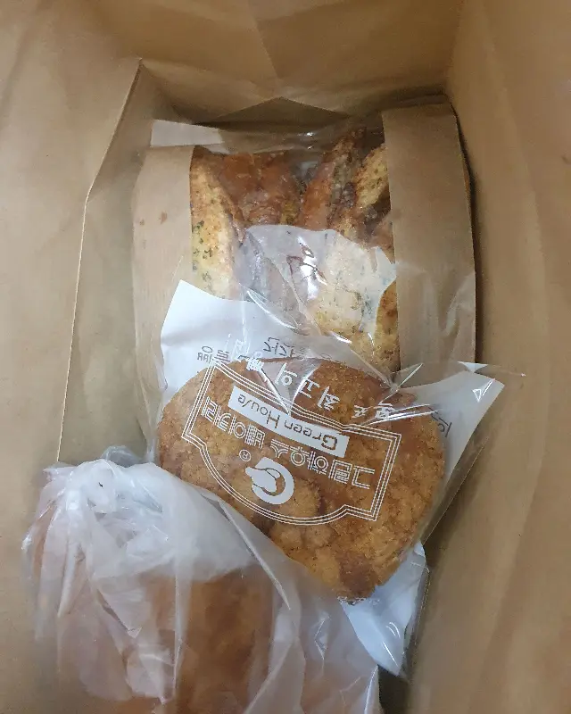 포장된 빵 봉투