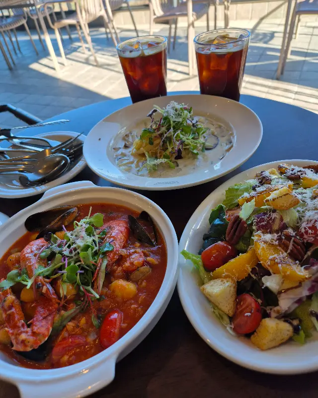 크리스마스 장식과 금호강 뷰