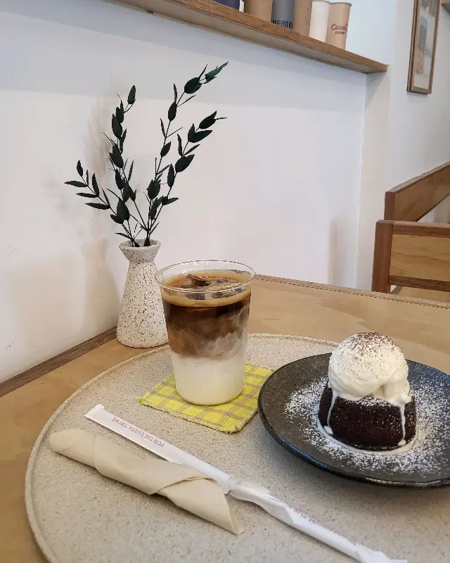 어촌에 퐁당 쇼콜라