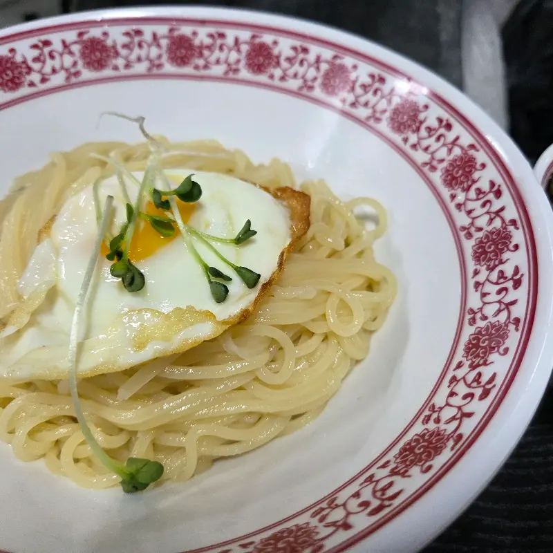 계란 후라이가 올라간 간짜장