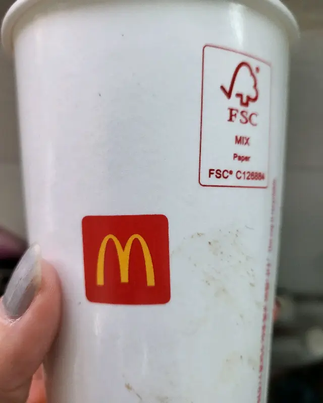 맥도날드 로고 컵