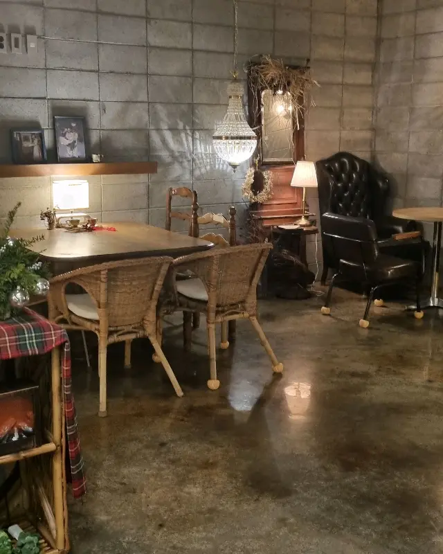 카페 내부 좌석