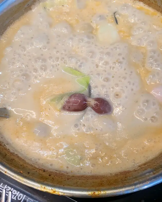 보글보글 끓고 있는 떡볶이