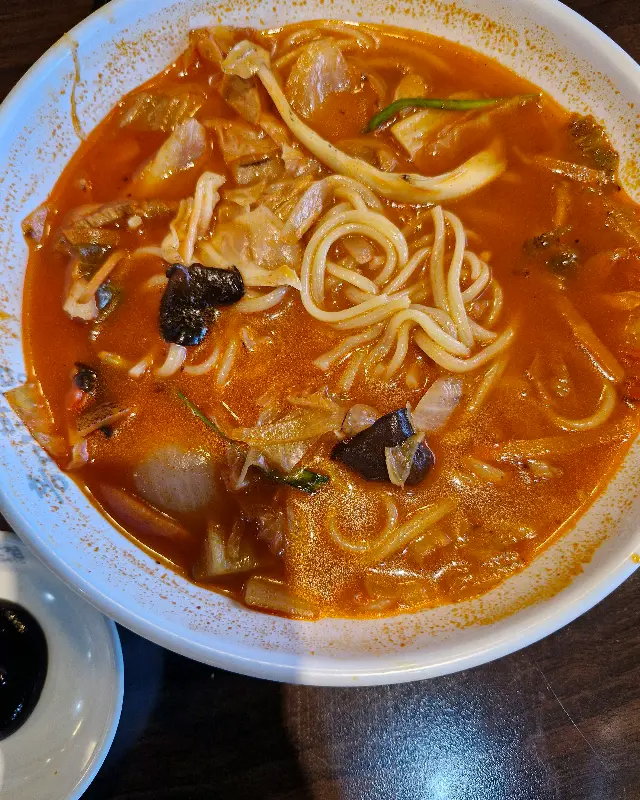 해산물이 듬뿍 들어간 짬뽕