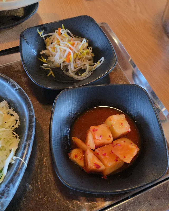 푸짐한 갈비탕 한 상 차림