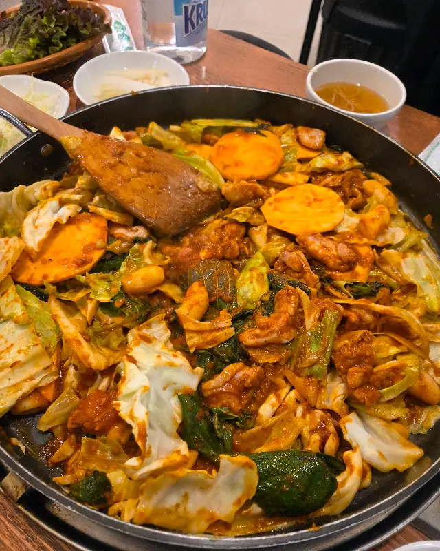 닭갈비 조리 과정