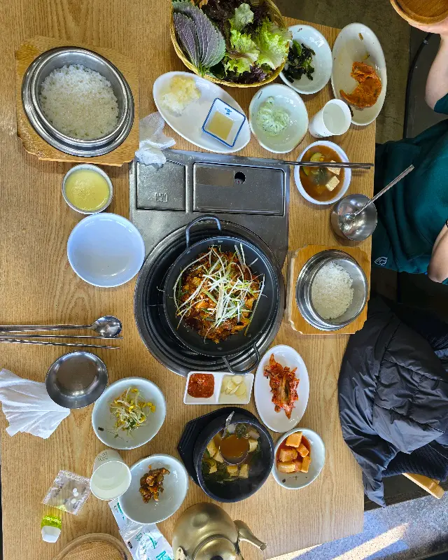 흑우정에서 맛본 푸짐한 한 상 차림