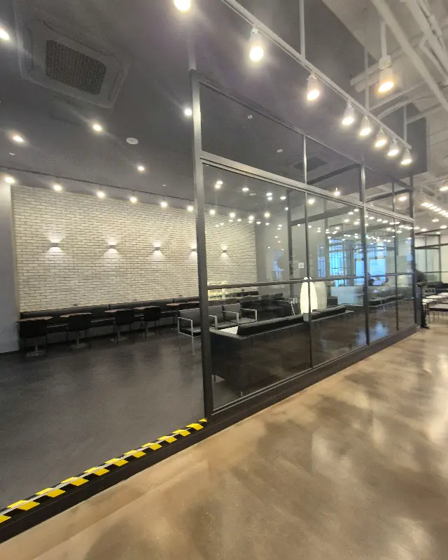 에이바우트커피 내부 공간