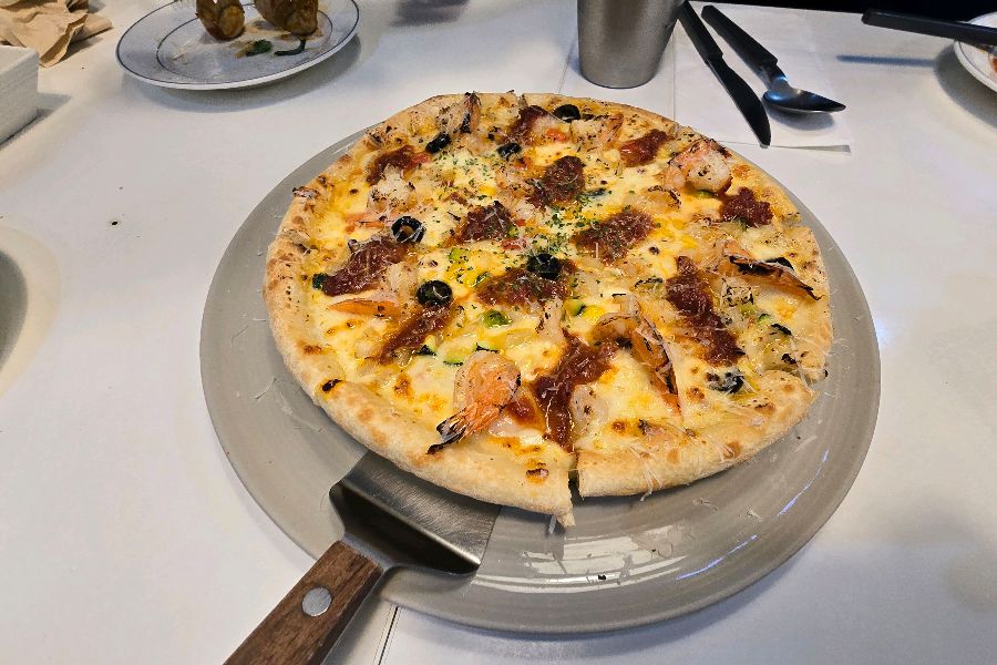 콤비네이션 시카고 피자