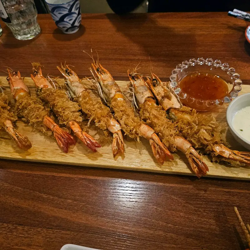 겉은 바삭하고 속은 촉촉한 새우튀김