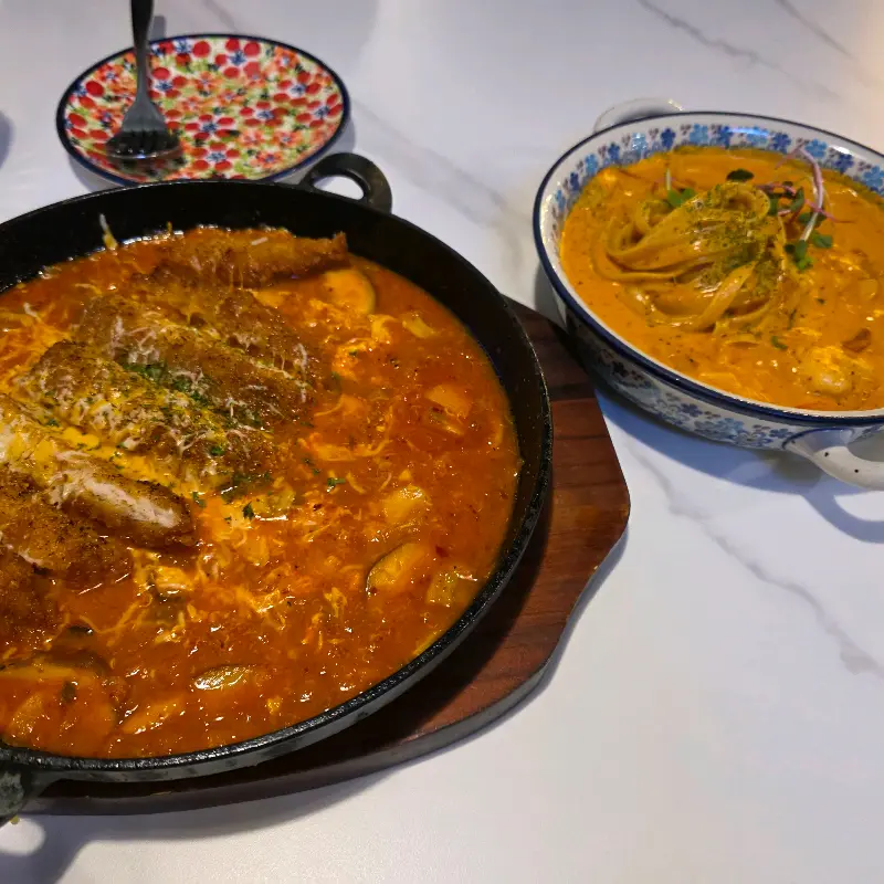 돈까스 김치 나베와 파스타