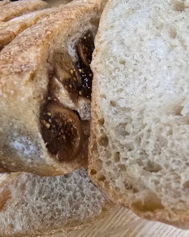 무화과 깜빠뉴 단면