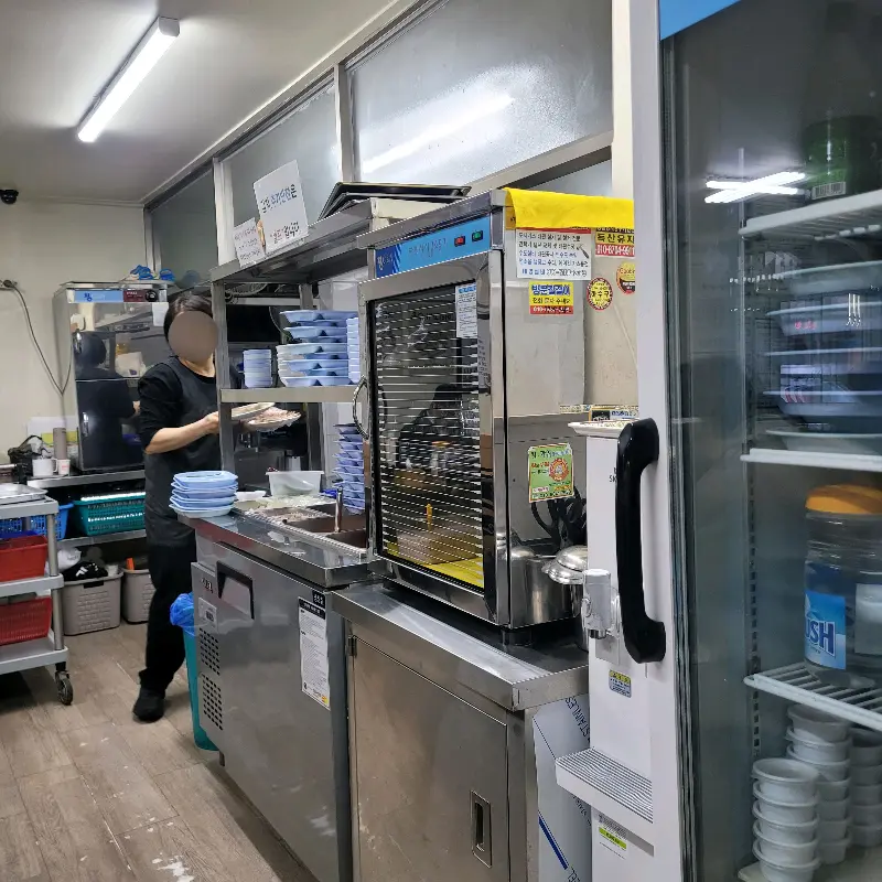 푸짐한 순대국 정식 한 상 차림