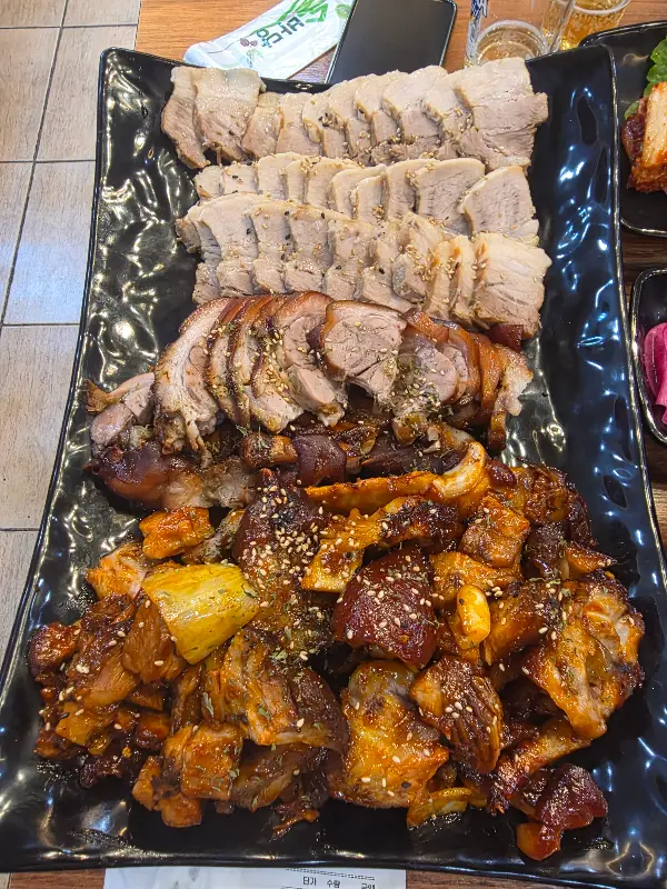 반반족발&보쌈 메뉴의 환상적인 비주얼