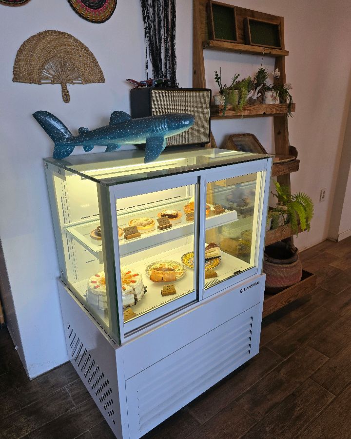 카페 내부 테이블