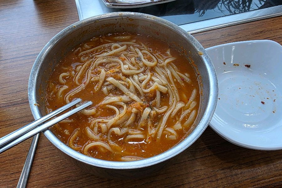 어죽칼국수의 면발