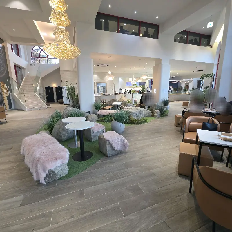 카페 내부 인테리어