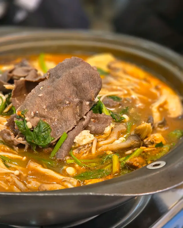 소고기 두부전골 근접샷