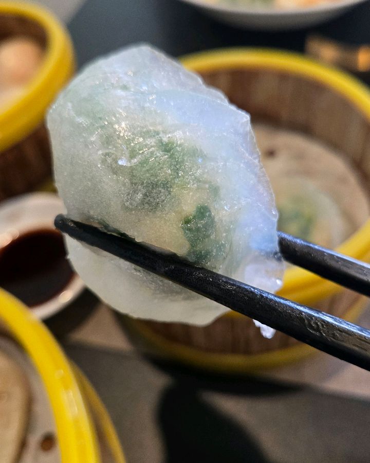 탱글탱글한 새우가 돋보이는 하가우 딤섬