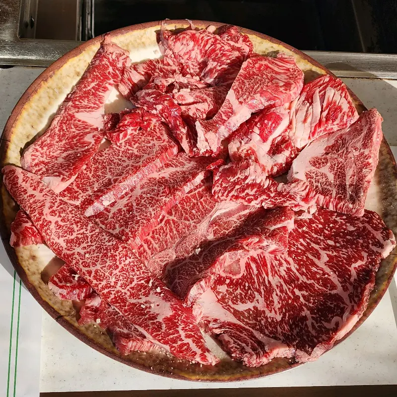 마블링이 돋보이는 한우