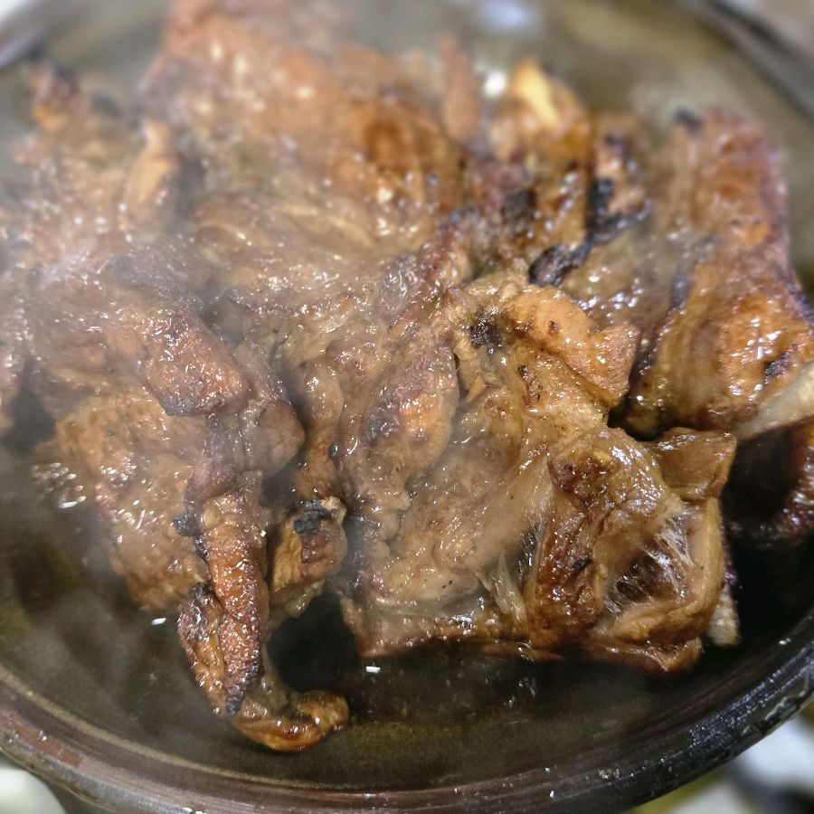 초벌된 돼지갈비