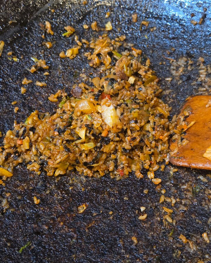 문어 먹물 볶음밥