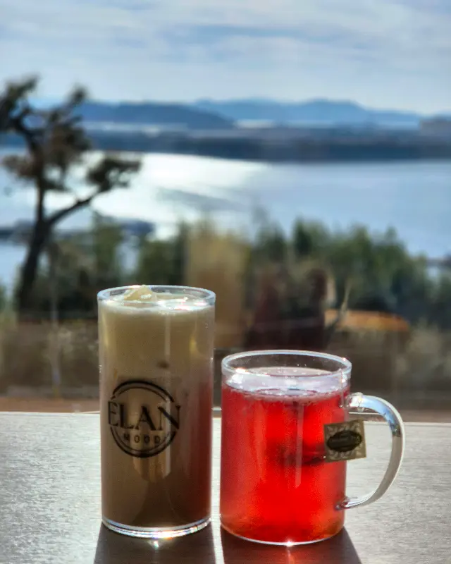 시그니처 메뉴 화이트 멜로우 브루