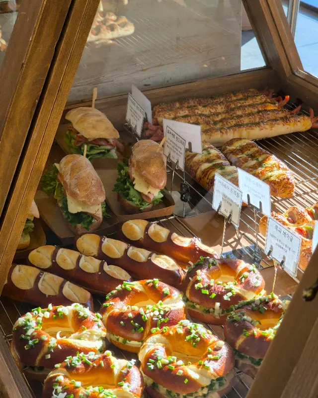 다양한 빵 종류