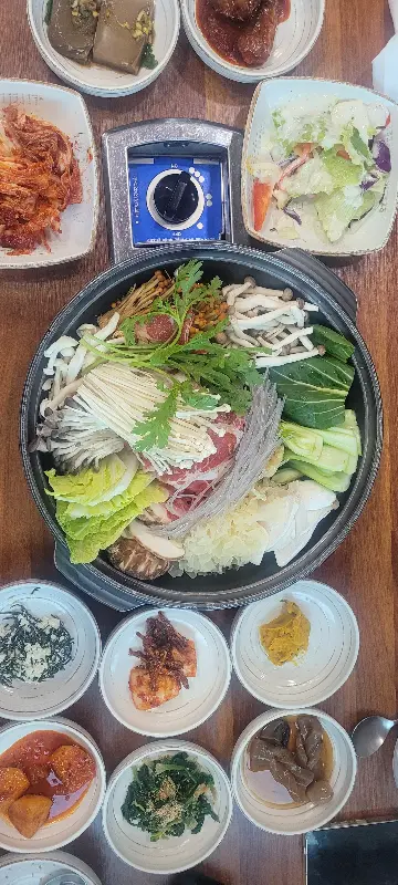 버섯불고기전골 한상차림