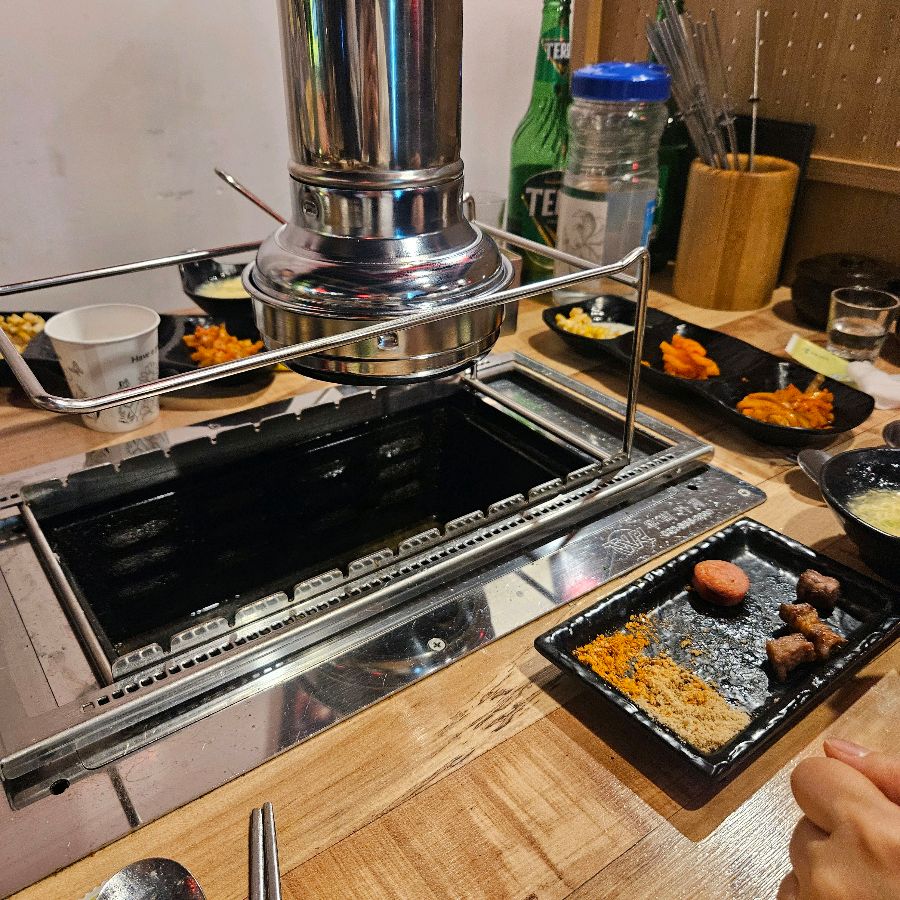 하얼번 테이블 풍경