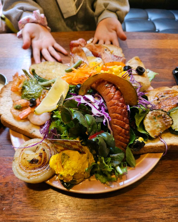 푸짐한 브런치 플레이트