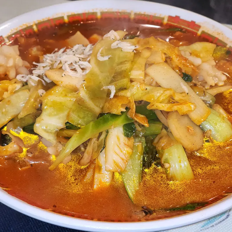 푸짐한 해산물이 인상적인 삼선짬뽕