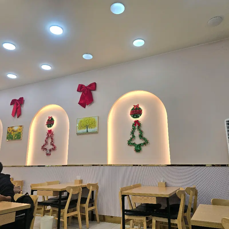 아늑한 분위기의 매장 내부