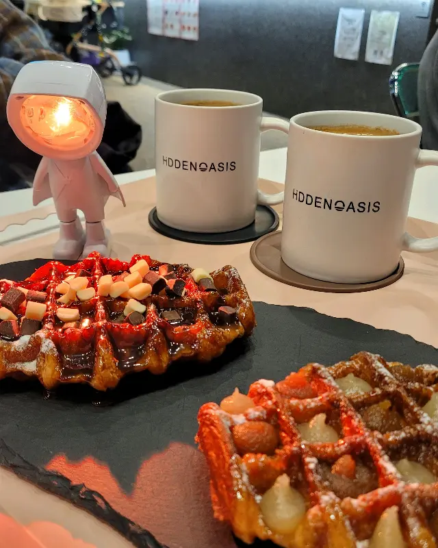 다양한 크로플과 커피