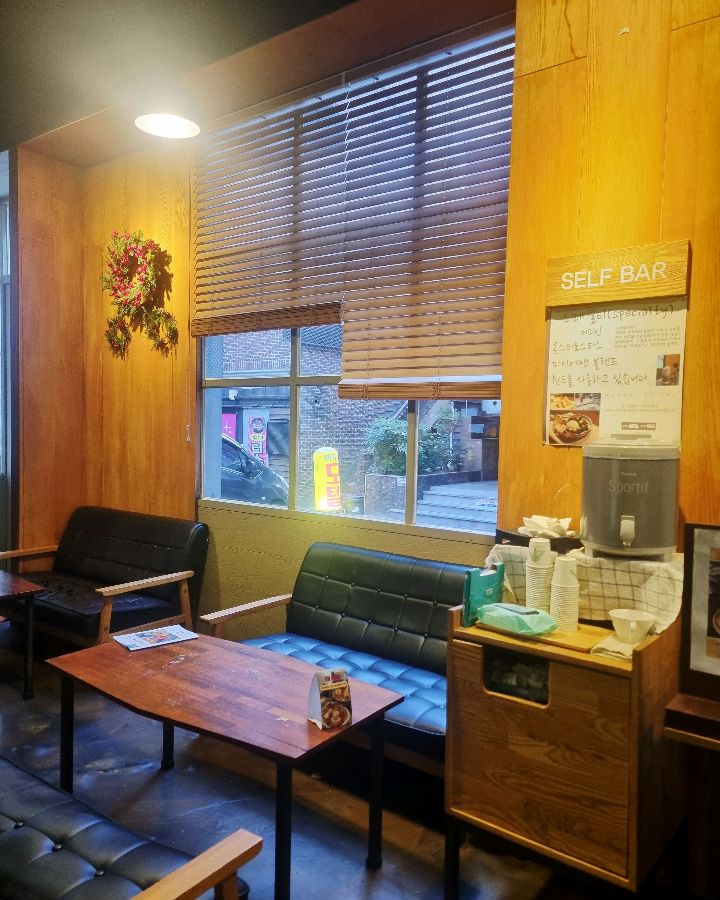 페로어페로 내부 인테리어