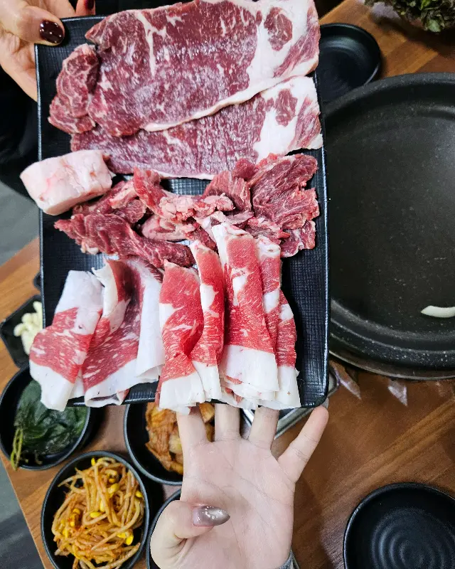 신선한 한우 모듬