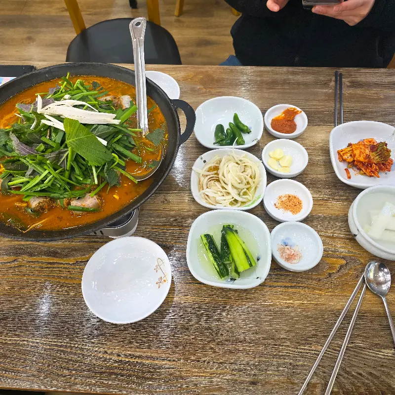 순대전골과 밑반찬