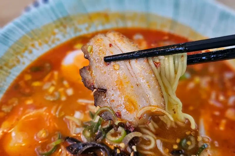 라유 파이탄 소바의 클로즈업 샷