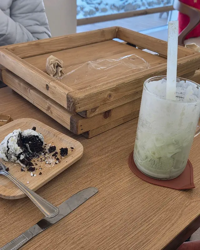 말차라떼와 디저트