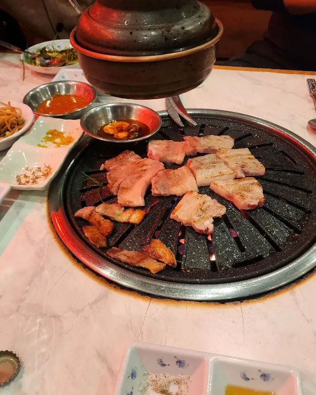 굴과 삼겹살의 환상적인 조화