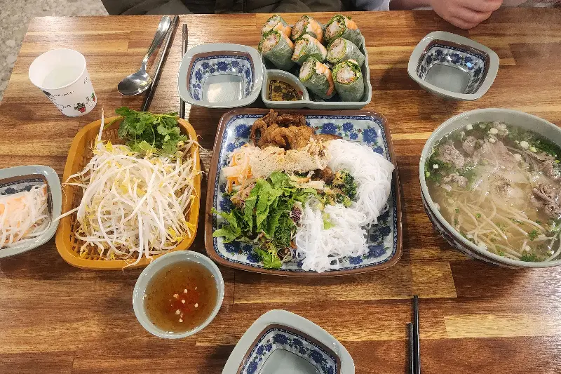 해물볶음쌀국수